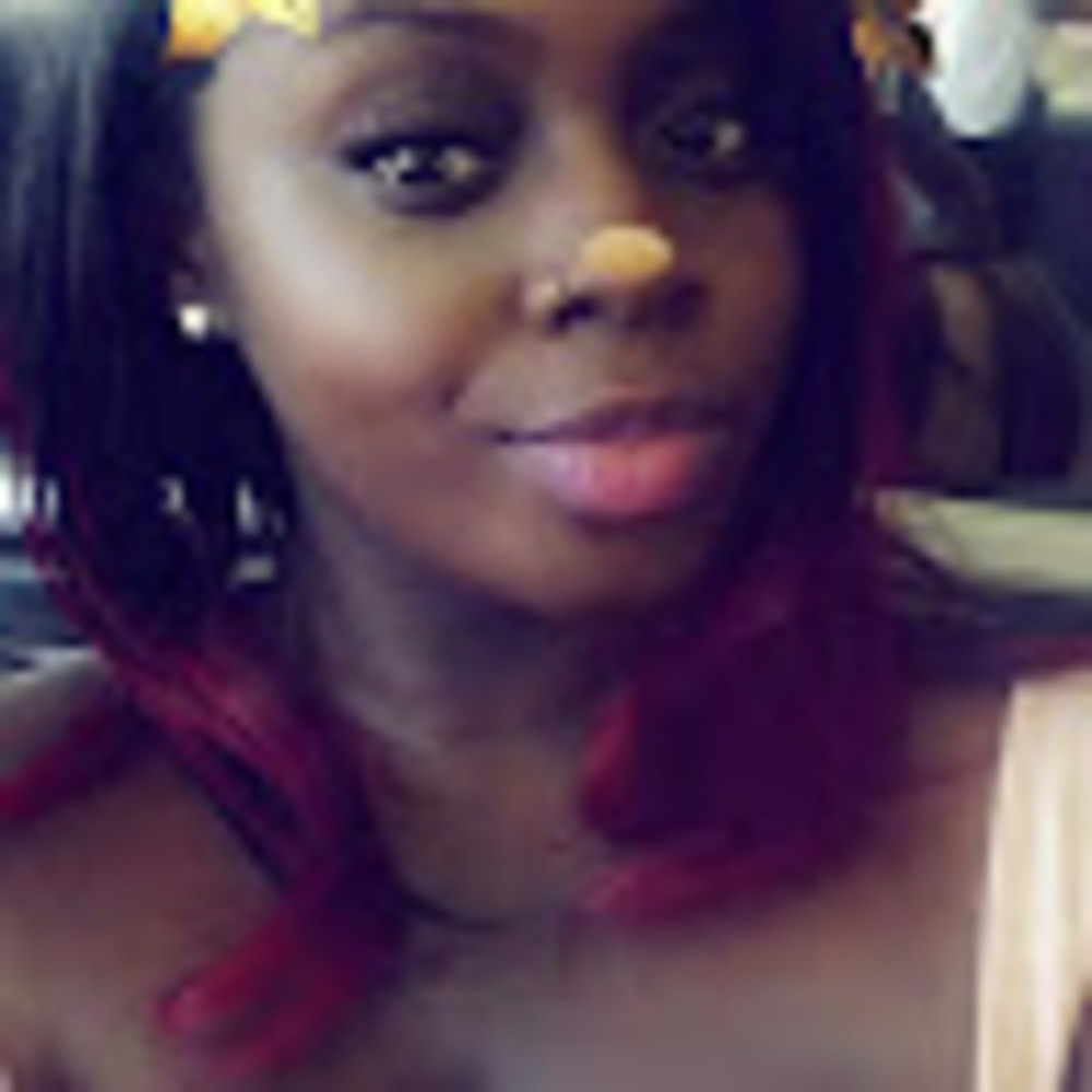 Meet your Posher, Dee